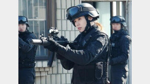 피리부는 사나이 조윤희, 경찰특공대로 변신… 날선 눈빛 ‘눈길’