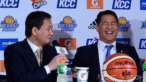 모비스 유재학 감독 “추 감독 부담될 것”, 오리온 추일승 감독 “유 감독 내려올 때”