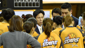 KB스타즈 8연승 ‘유종의 미’…KEB하나 잡고 정규리그 마무리