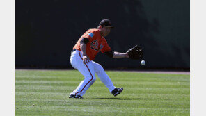 두산 김태형 감독 “김현수 맞으면 살벌하게 칠 것”