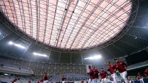 [현장리포트] 고척돔 첫 훈련 넥센 “생각보다 괜찮다”