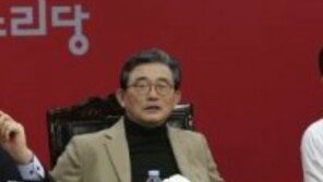 김무성 공천심사 면접관은 이한구…“차렷 경례!” 구령 넣은 인사에 고개만 까딱