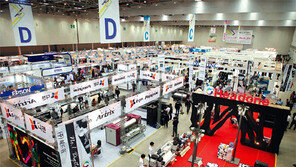 대구국제섬유박람회 개막… 첨단 신소재 한눈에 본다