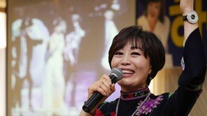 [연예 뉴스 스테이션] 하춘화, 아프리카로 봉사활동