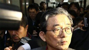 보고하라는 김무성에 “부르지마라”… 이한구, 최고위에 완승