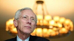 피셔 연준 부의장, 인플레이션 언급 “강하지 않지만 분명히 존재”