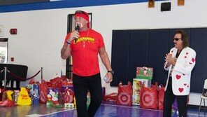 美 유명 레슬러, 성관계 동영상 유출에 “굴욕감 느낀다”