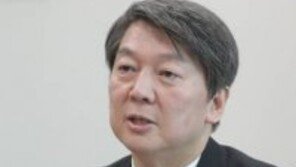 노원병 출마 안철수, 독자노선 거듭 천명 “옛날 방식 뜯어 고쳐야”
