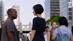 또다시 워쇼스키와 손잡은 배두나