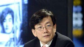 손석희 ‘부정경쟁방지법 위반 혐의’ 검찰 조사…JTBC “유감스럽다”