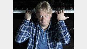 괴짜 피아니스트 “내 건반 위엔 국악도 뛰놀아요”