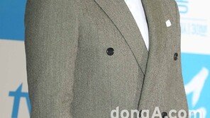 2PM 이준호, 안방극장 신고식…이성민과 ‘브로맨스’