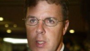 방송인 로버트 할리, 새누리당 비례대표 신청…“다문화에 관심 많다”