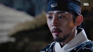 ‘육룡이나르샤’ 정도전, 이방원에 장렬한 죽음 맞아…“고단하구나, 방원아”