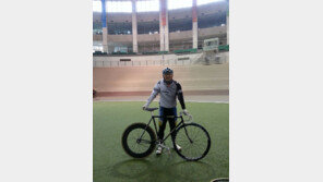 [두 바퀴로 쓰는 HE-스토리] 특선급 복귀 이진국 “장기적 목표는 환갑 경륜선수”