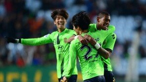 조금은 답답했던 전북, 약체 빈즈엉에 2-0 승리