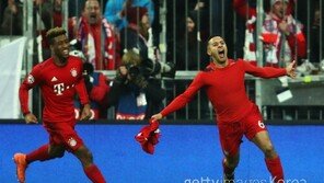 뮐러 동점골·티아고 연장 역전골…뮌헨 ‘기적의 8강’