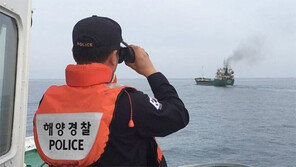 제재대상 北선박 영해통과 팔짱낀 정부