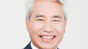 컷오프 문희상·백군기 구제…대안 없이 잘랐다 ‘주워쓰기’ 비판 여론