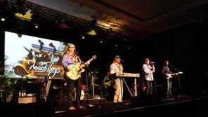 ‘놀라운 노장무대’ 7인조 비치 보이스 첫 내한공연 