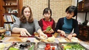 외국인이 한국오면 제일 해보고 싶어하는 ‘이것’은? 