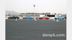 [포토]BMW 고성능 모델과 만난 한국타이어