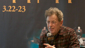 필름 오페라 ‘미녀와 야수’ 들고 한국 찾은 필립 글래스 