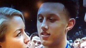 고교 농구선수, 女리포터가 얼마나 마음에 들었으면…