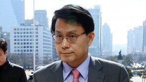 ‘친박 핵심’ 윤상현, 탈당계 제출…무소속 출마 강행할 듯 