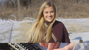 소총으로 베이컨 구워 먹은 여자