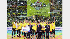 OK저축은행 ‘천하통일’…챔프전 2연패