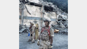 ‘태양의 후예’ 진구 “세상의 중심에서 멍 때리는 서대영 상사”…김지원은 어디에?