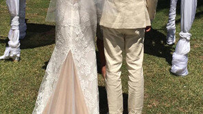 [연예 뉴스 스테이션] 가희, 하와이 결혼식 사진 SNS 공개