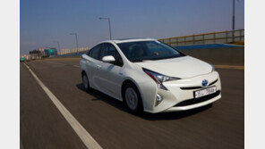 [시승기]고효율 車 절대강자 ‘프리우스’…연비 40㎞/ℓ 시대 연다