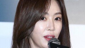  ‘날 보러와요’ 강예원 “비정상적 삶이 더 재밌다”