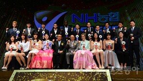 레드카펫·카메라 세례…영화제 뺨 친 V리그 잔치