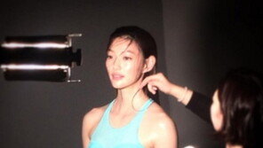 ‘몬스터’ 이엘, 군살 하나없는 매끈한 몸매