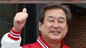 김무성, 옛 ‘친박 동지’ 진영 향해 “배신자”