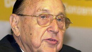 독일 통일 이끈 ‘독일 외교의 전설’ 겐셔 전 외무장관 타계 