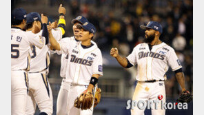 ‘우승후보’ NC, 창단 첫 개막전 승리 감격