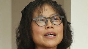 [책의 향기/이 책, 이 저자]‘나무 도장’ 펴낸 권윤덕 작가