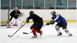 한국 여자 아이스하키 대표팀, 북한에 사상 첫 승