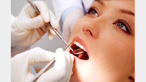 미백시술에도 요지부동인 치아 있다