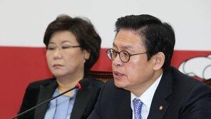 정우택 “반기문 ‘꽃가마’ 태워 오는것 민주적절차에 안맞아” 