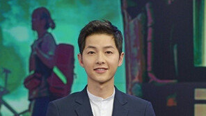 [‘태후’ ★떴다③] 송중기, ‘뮤뱅’ PD와 의리 지켰다