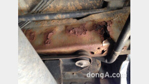 승합차 심각한 하부 부식…운행 중단도 수두룩