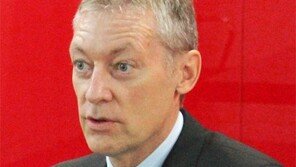 [단독]“애플-GE 따라하지 말고 한국만의 브랜드 만들어라”