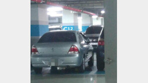 “주차장서 오프로드 하셨네”… 이상한 점, 발견하셨나요?