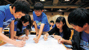 [단독]절대평가 도입한 연세대 의대의 성공… “성적도 협동심도 쑥쑥”