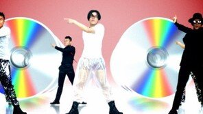 박진영, 속 비치는 비닐바지 재현 ‘살아있네’